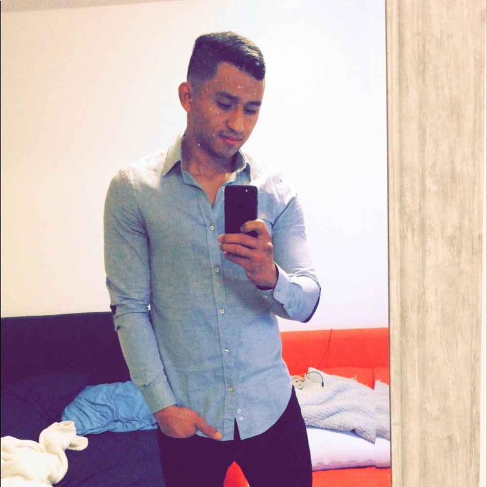 Meet your Posher, Cesar